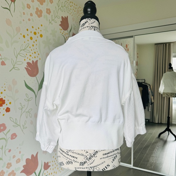 Club Monaco puff sleeve top- size Large - Picture 3 of 6